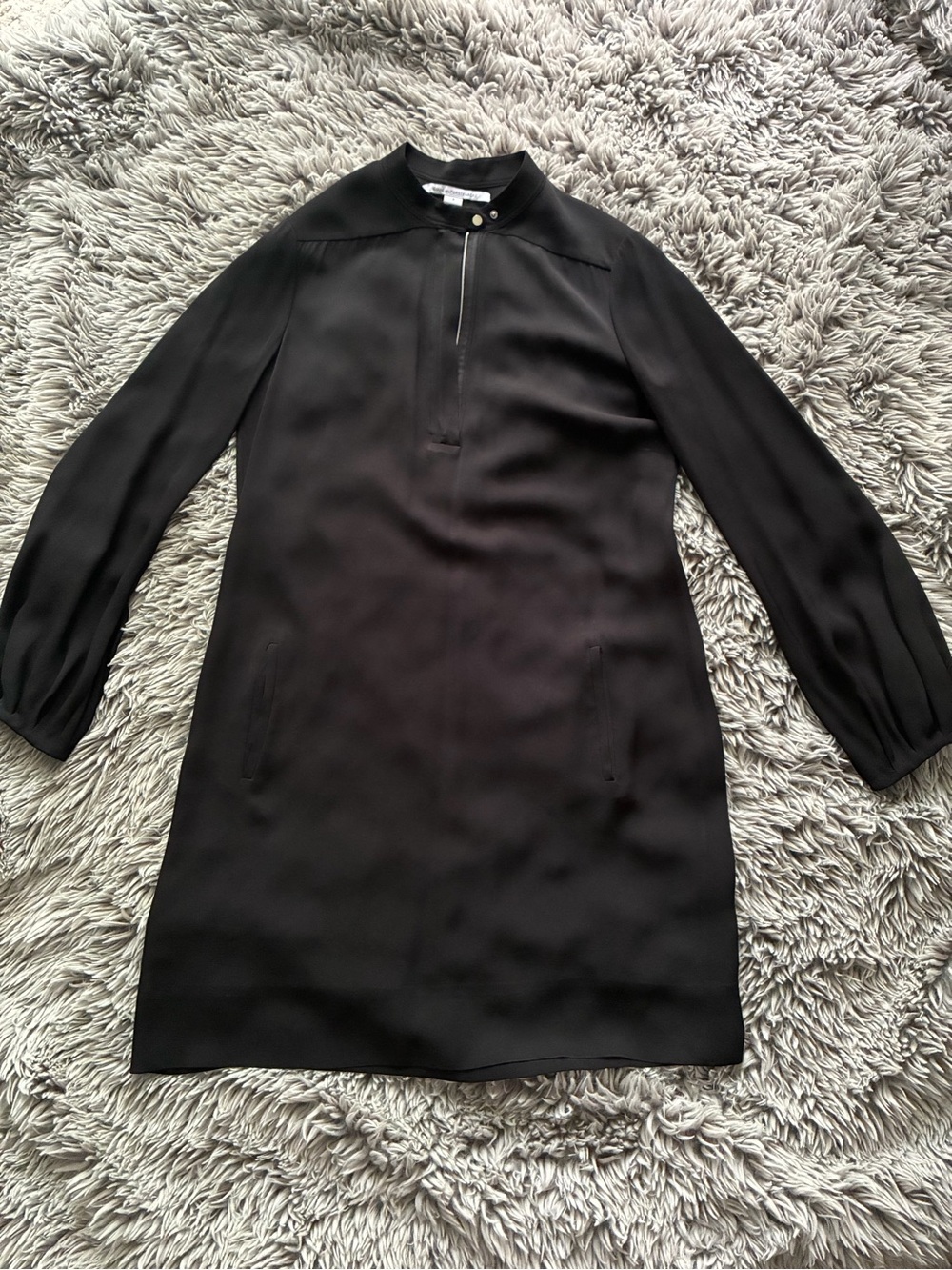Diane Von Furstenberg Black Long-Sleeve Silk Shift Dress